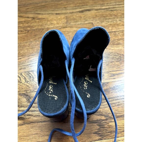 NIB Free People Lucite Block Heel Wrap Suede Heel Mules Blue Women's Size 7.5 - Picture 7 of 13